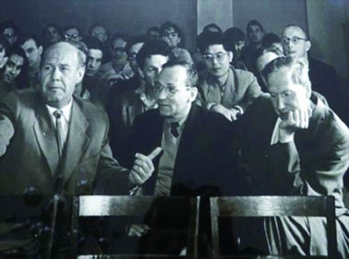 周光召：要有自信，不要轻易相信权威