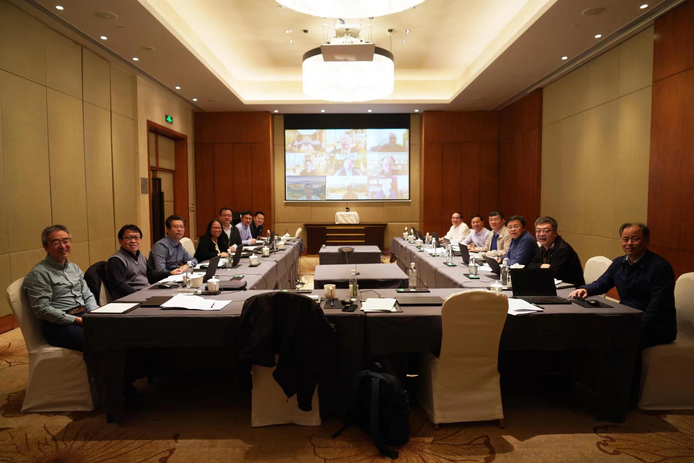 第八届理论物理专款学术领导小组2022年度第二次会议在北京召开